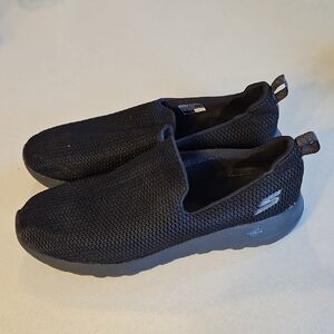 Skechers Black Yoga Max Slip Ons